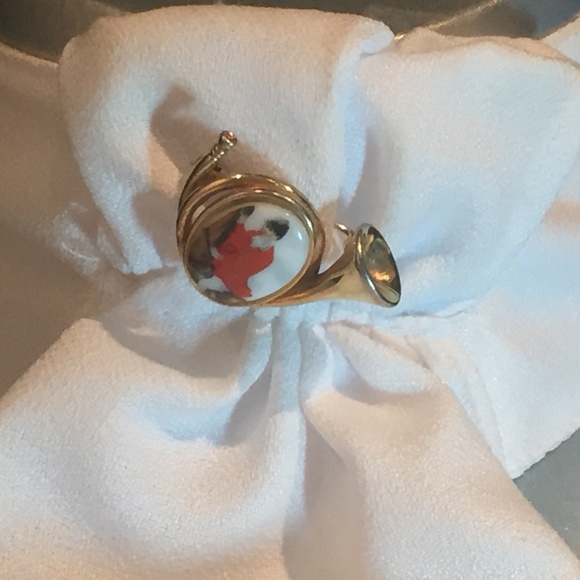 Royal Higness Equestrian Show Horse White Scarf - Picture 4 of 8